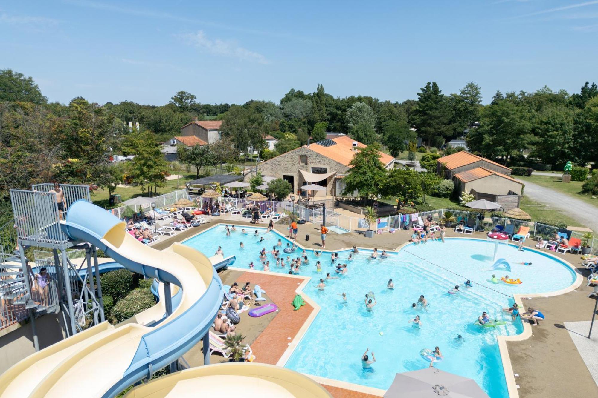 Camping Rcn La Ferme Du Latois Coëx Exteriör bild